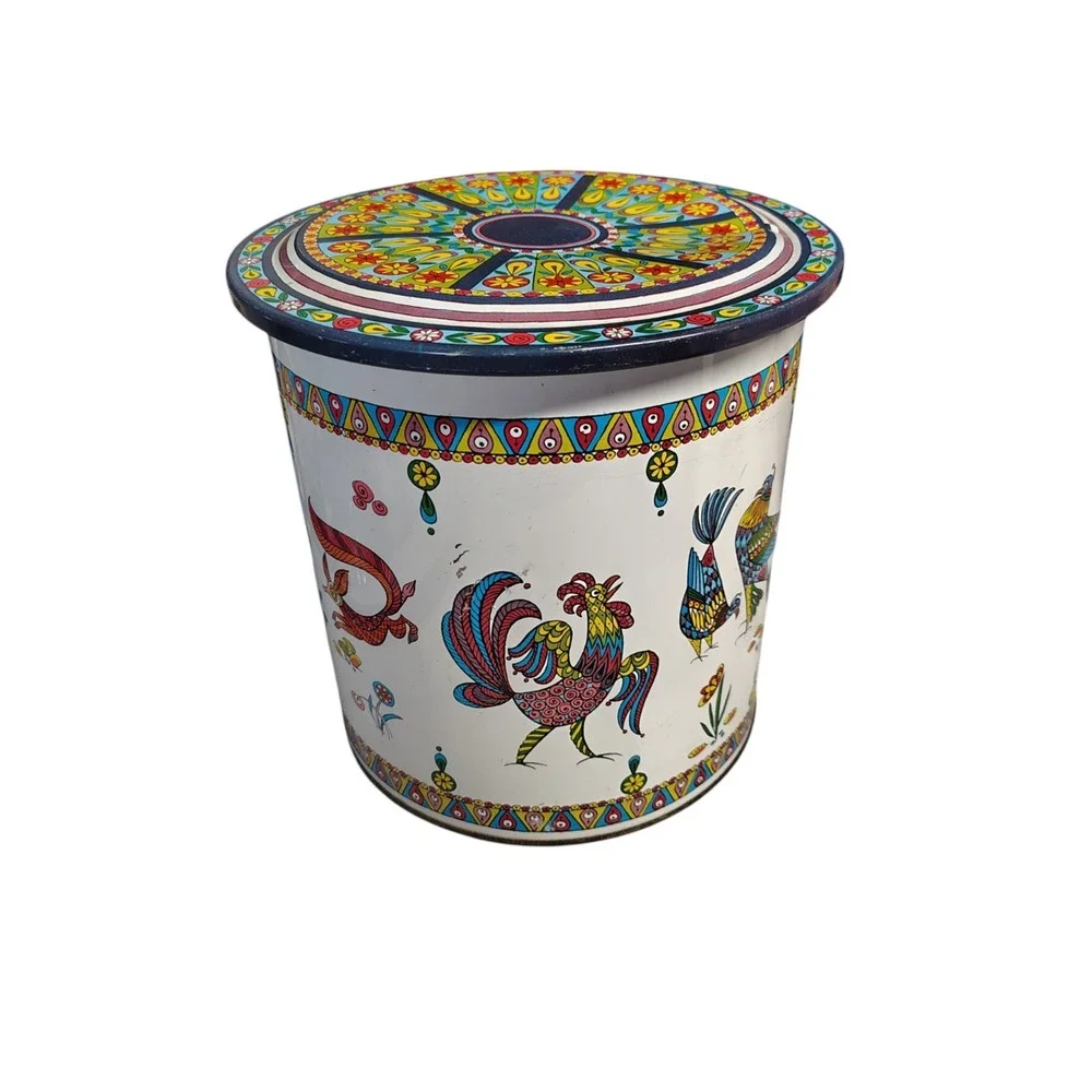 Vintage folk art animal tin‎